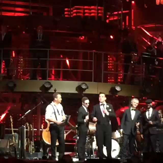 [Video] #robbiewilliams