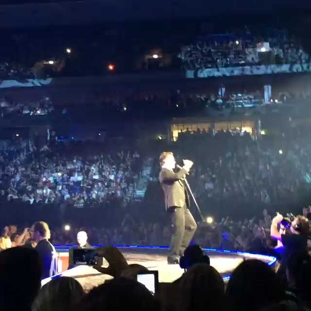 [Video] #robbiewilliams