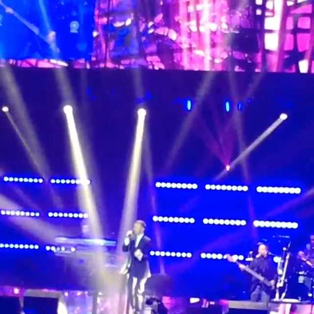 [Video] #robbiewilliams