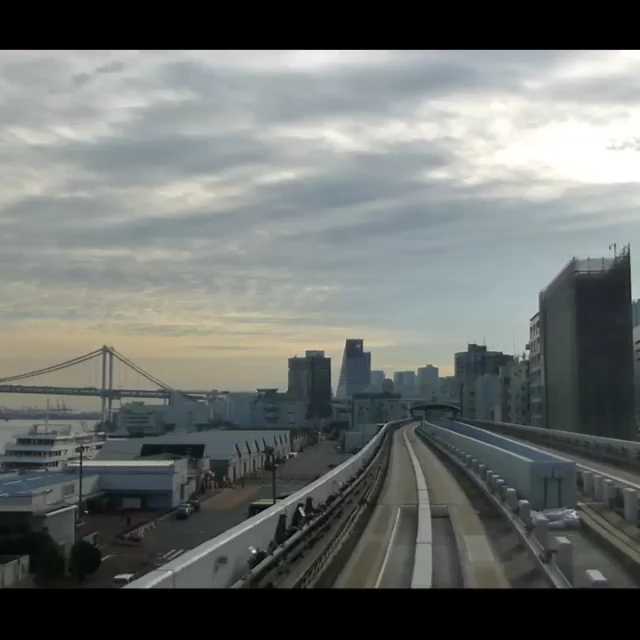 [Video] Tokyo Skyline and Rainbow Bridge at night. #tokyo