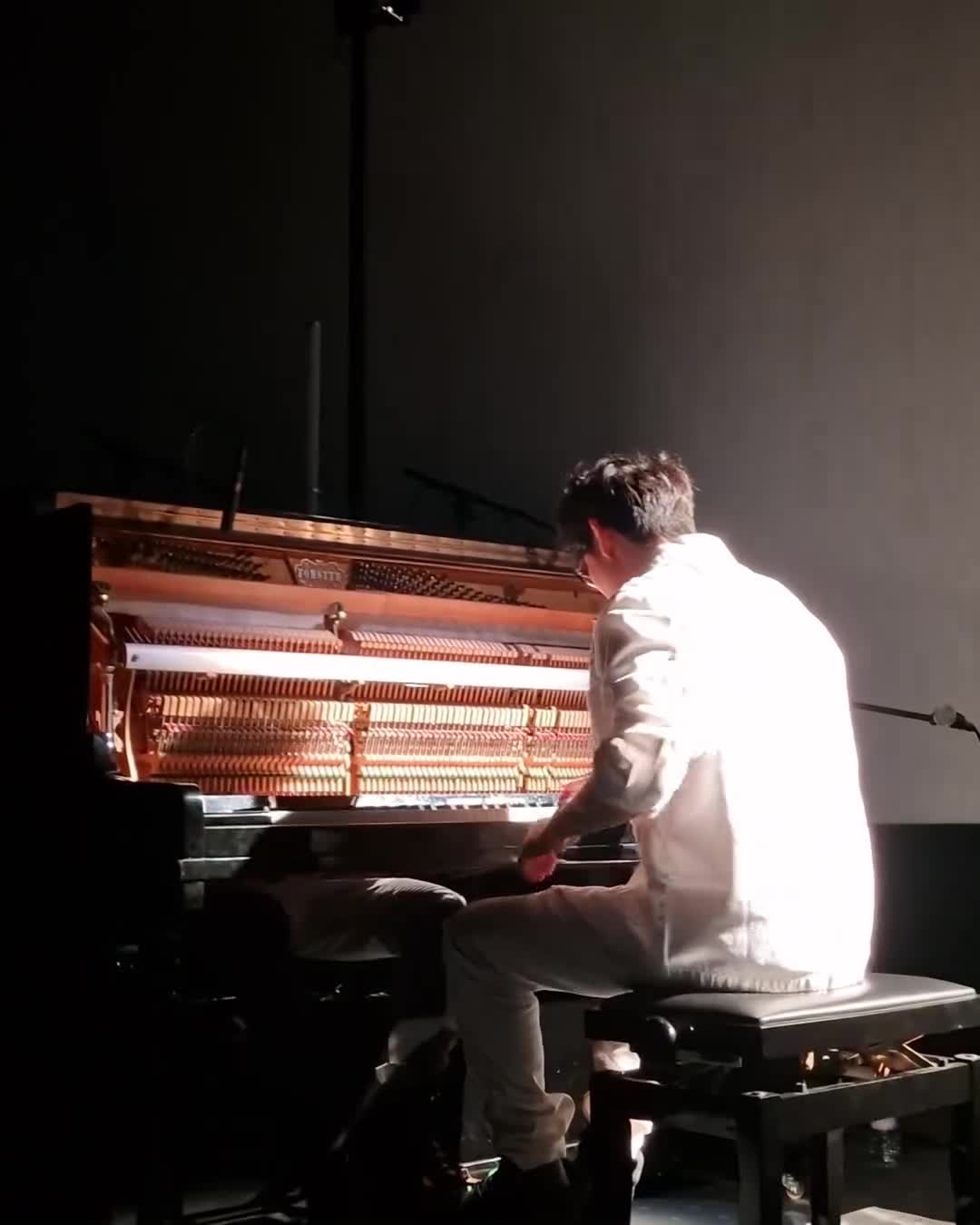 [Video] I saw Tony Ann in a Tiktok video originally. Playing the piano in a shopping mall and made a wish that one day I will be able to see him playing in person. This “one day” came much sooner than expected and happened in Berlin tonight. It was an amazing evening and actually in a fitting cool event location : an old cinema. Thank you @tonyannnn and see you again in November 🙏🏻 (that venue is a classical theatre 😁). #Berlin