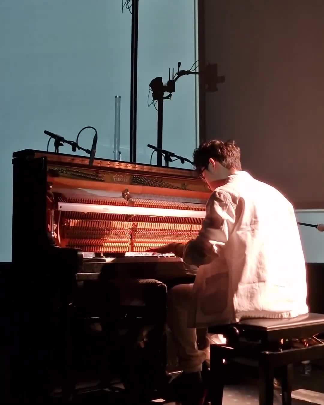 [Video] I saw Tony Ann in a Tiktok video originally. Playing the piano in a shopping mall and made a wish that one day I will be able to see him playing in person. This “one day” came much sooner than expected and happened in Berlin tonight. It was an amazing evening and actually in a fitting cool event location : an old cinema. Thank you @tonyannnn and see you again in November 🙏🏻 (that venue is a classical theatre 😁). #Berlin