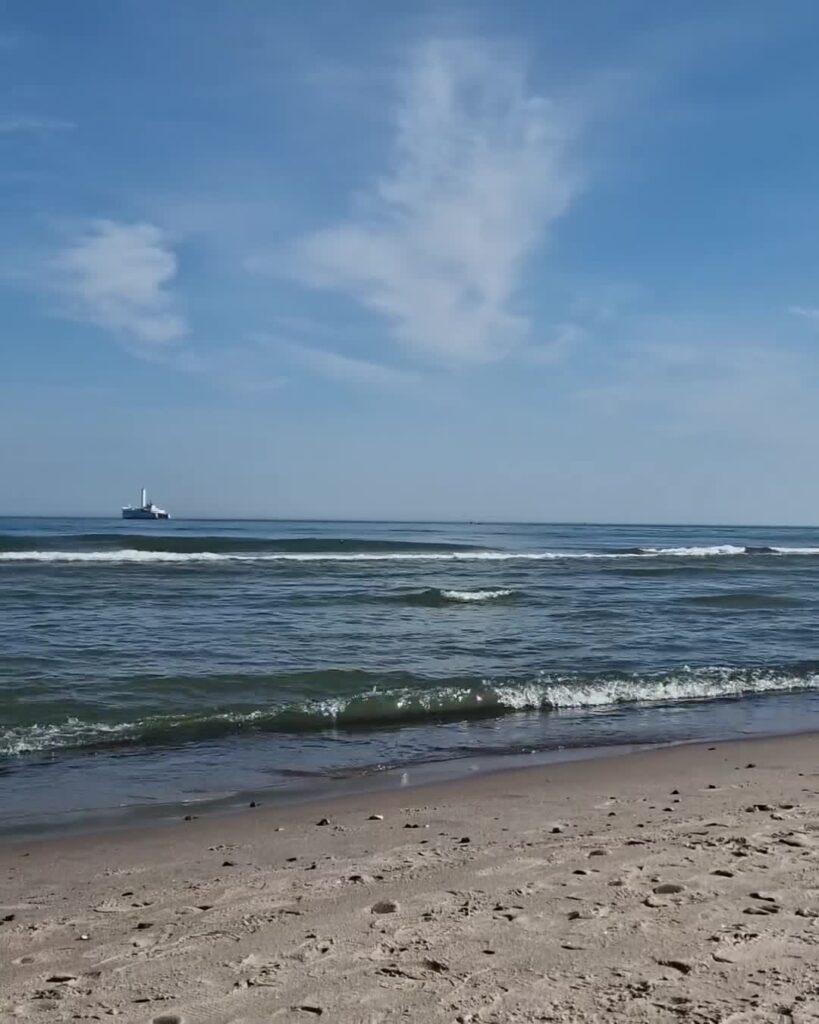 [Video] A day at the sea 🌊 – much needed and beautiful summer weather ☀ #BalticSea