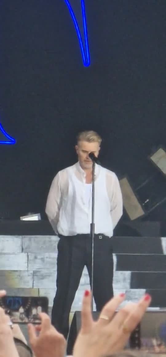 [Video] Classic: #Pray #TakeThat in #Berlin #SpandauZitadelle
