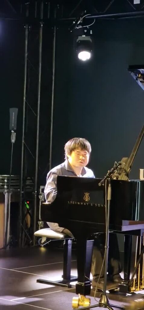 [Video] Nobu – a Japanese artist born blind and being a virtuous classical piano player. He is now signed to the traditional label Deutsche Grammophon and we had the pleasure of enjoying #Nobu playing a few songs live in our office event space today 🙏🏻