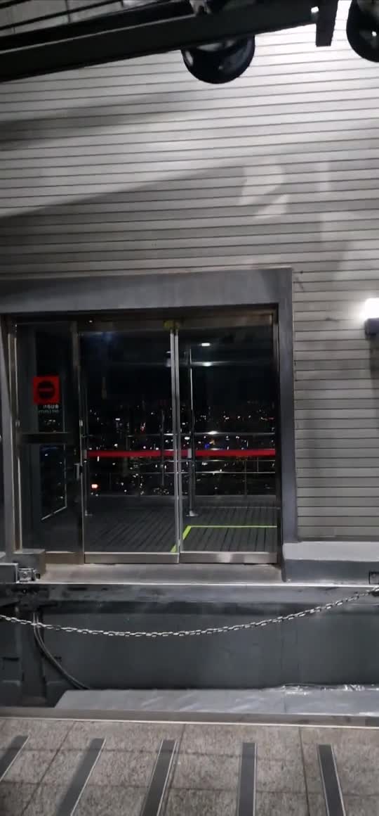 [Video] #NamsanTower Cable Ride back down (sped up 2x) #Seoul