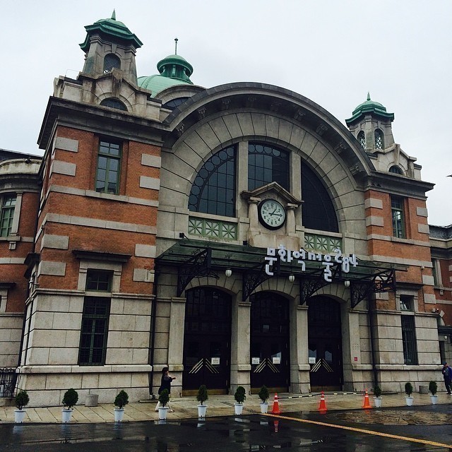 The original Seoul Station.