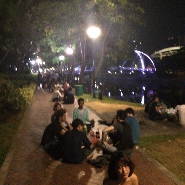 I had to think of this today: in Singapore on a Friday or Saturday night the youth is meeting up getting some snacks and booze from a supermarket and simply sit down on the river side. But not just a few. Many.