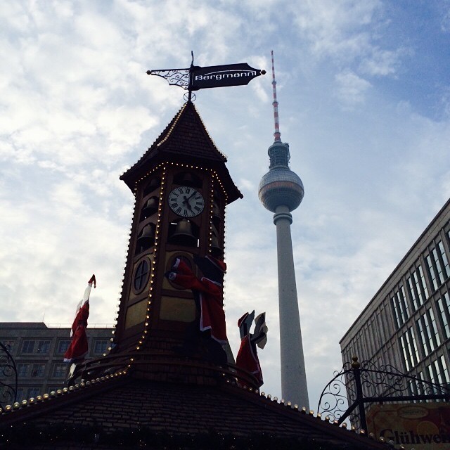 Christmas market in Berlin. Luring us with all these delicious smells ^,^ #berlin