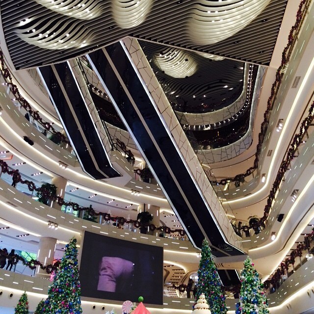 Not knowingly I ended up in Shanghai’s super mall. It’s huge and full of expensive brand names. #Shanghai
