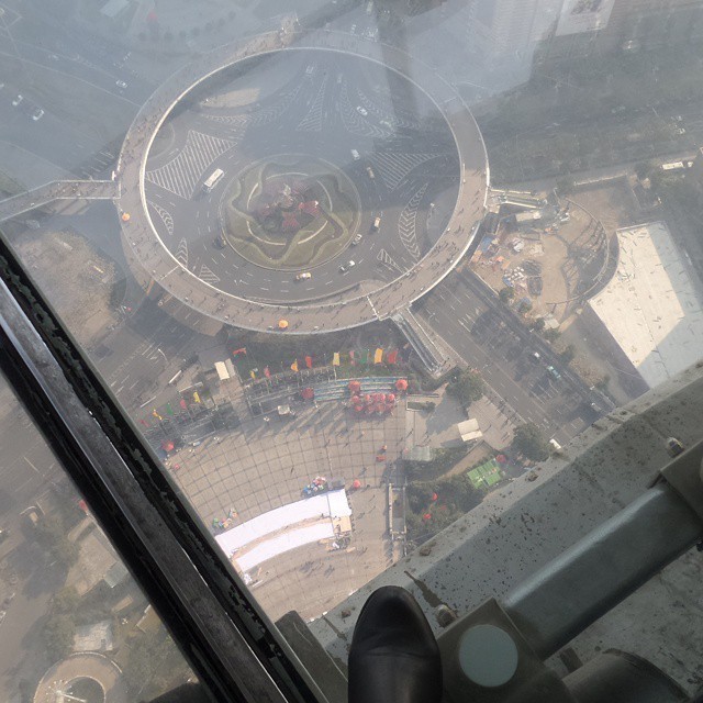 I couldn’t do it. That’s how far my foot went. Transparent floor 253m up. Oriental Pearl Tower. #Shanghai