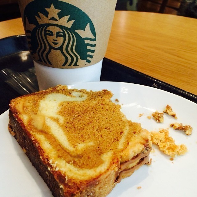 Breakfast at the airport before take-off. Goodbye Japan. Until the next time. May I wish a happy new year already? I might not be back online until 2015! 😎💕🙏