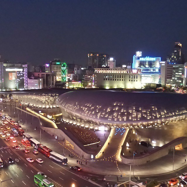 #Seoul by night.