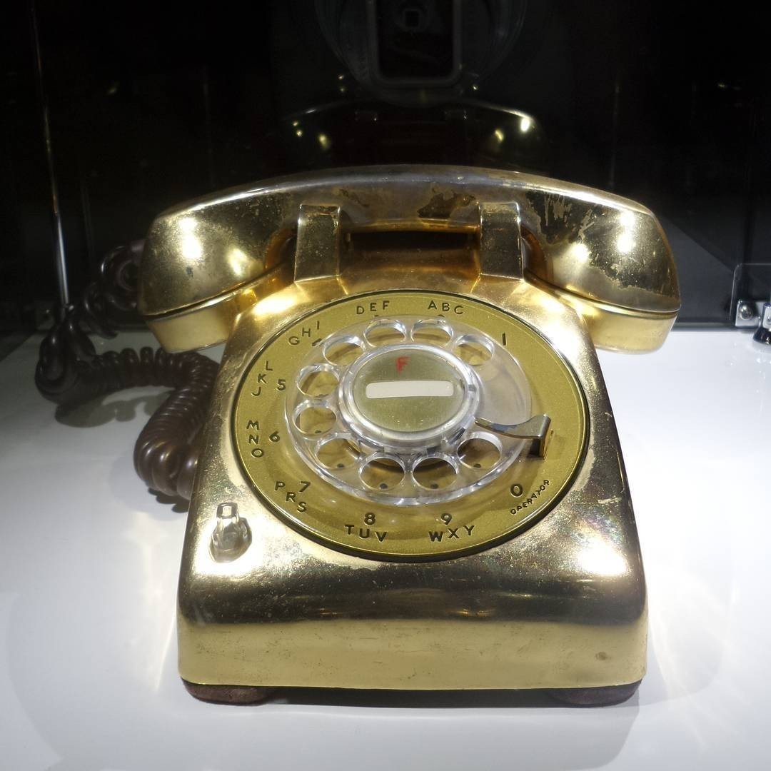 Elvis telephone in the bedroom at Graceland #Elvis