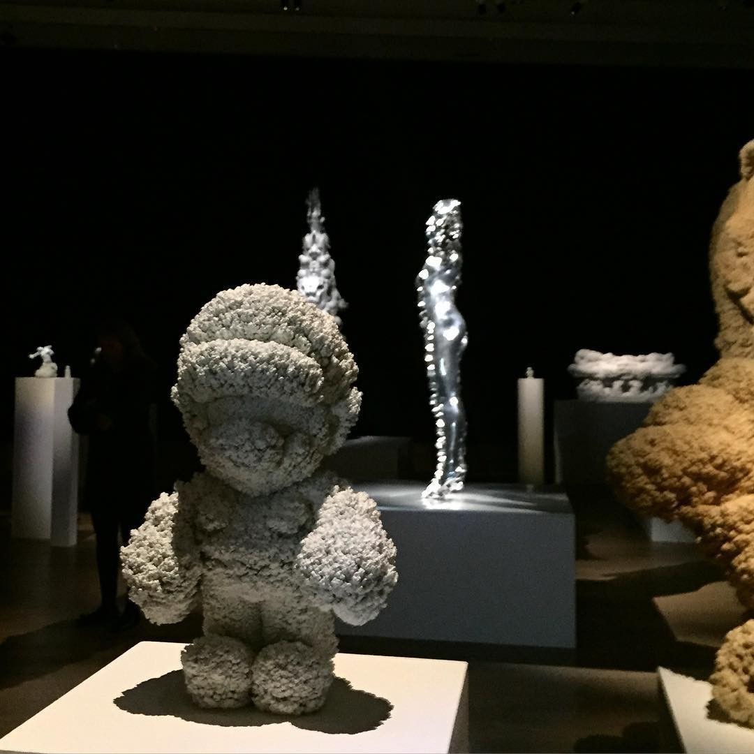 Kohei Nawa She Inspires Art at Bonhams temporary exhibit London Thank you very much Tamar Arnon for giving me a private tour with insides on the pieces and the artist outside of opening hours.