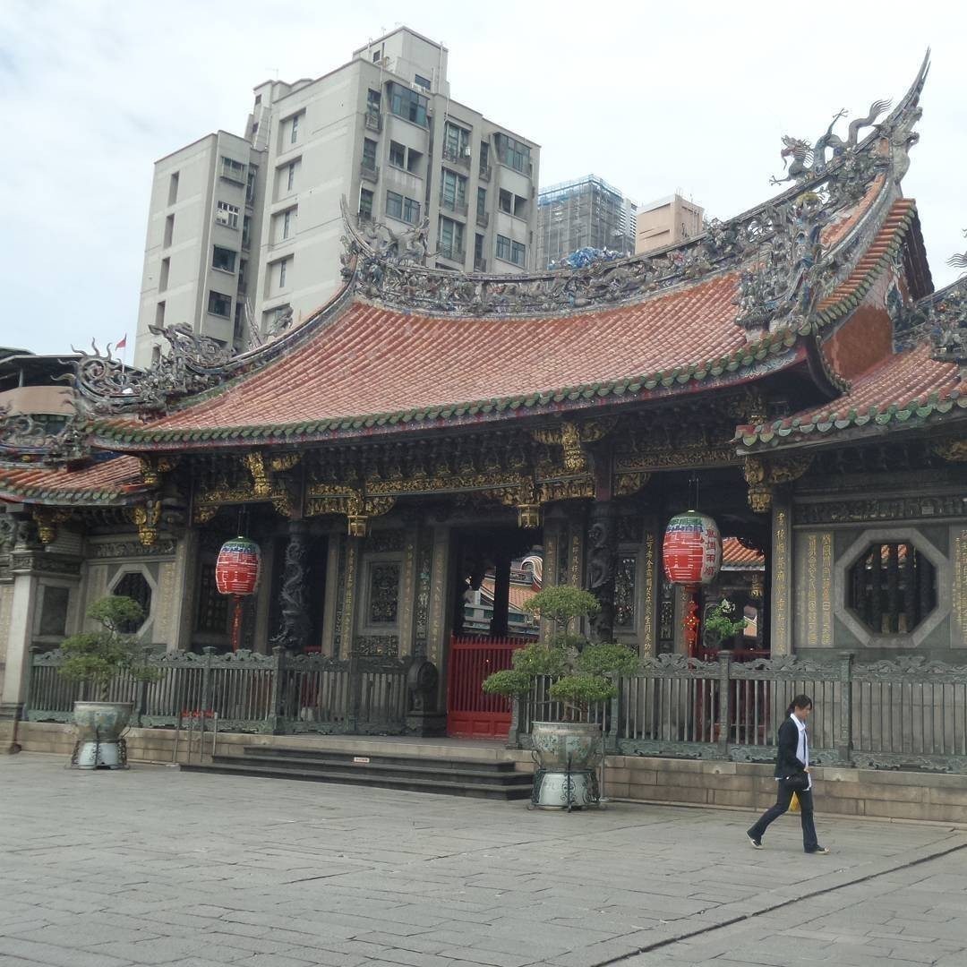 #LongshanTemple