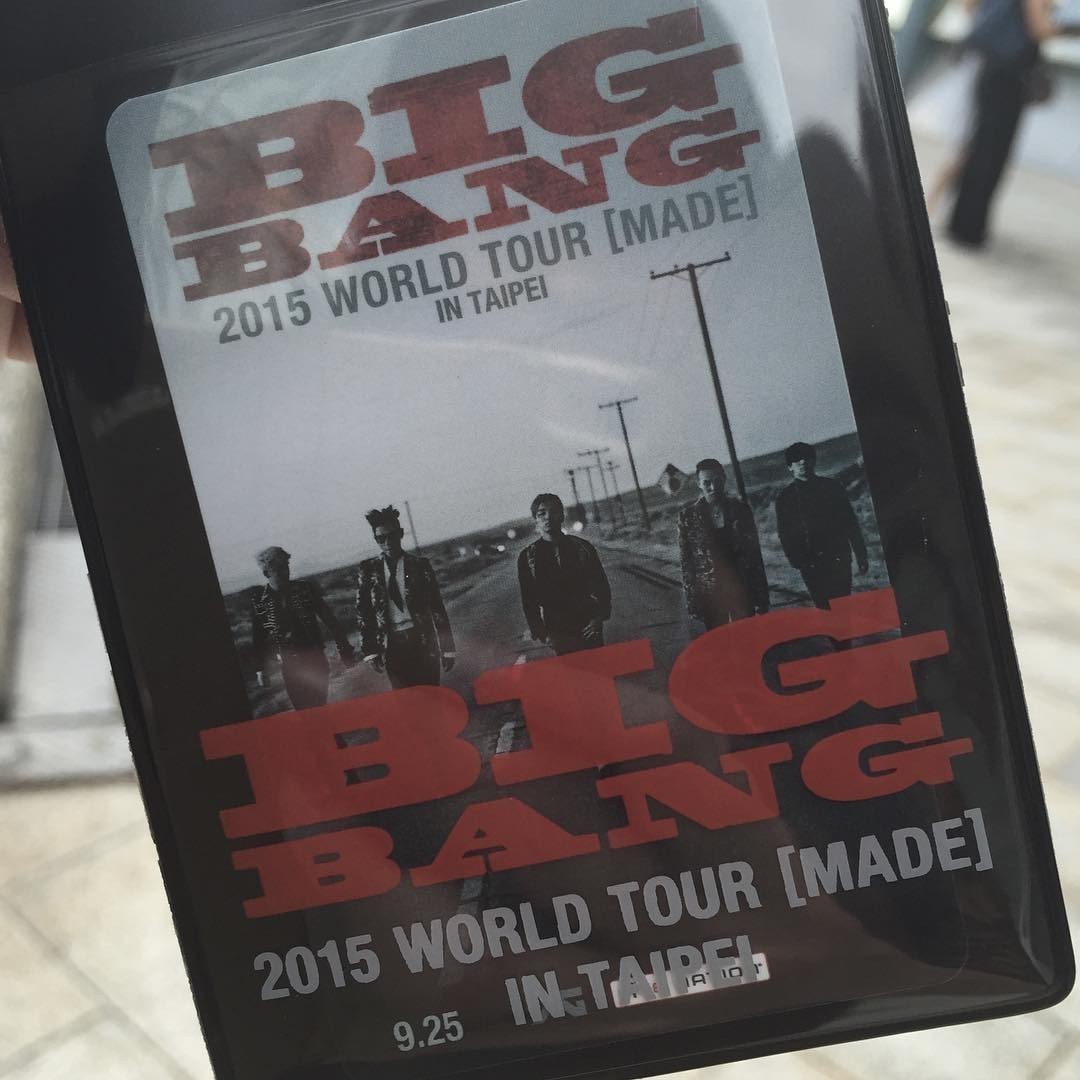 Time for this. #BIGBANG MADE in Taipei 2015-09-25