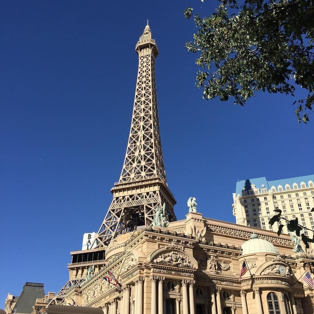 #Paris
