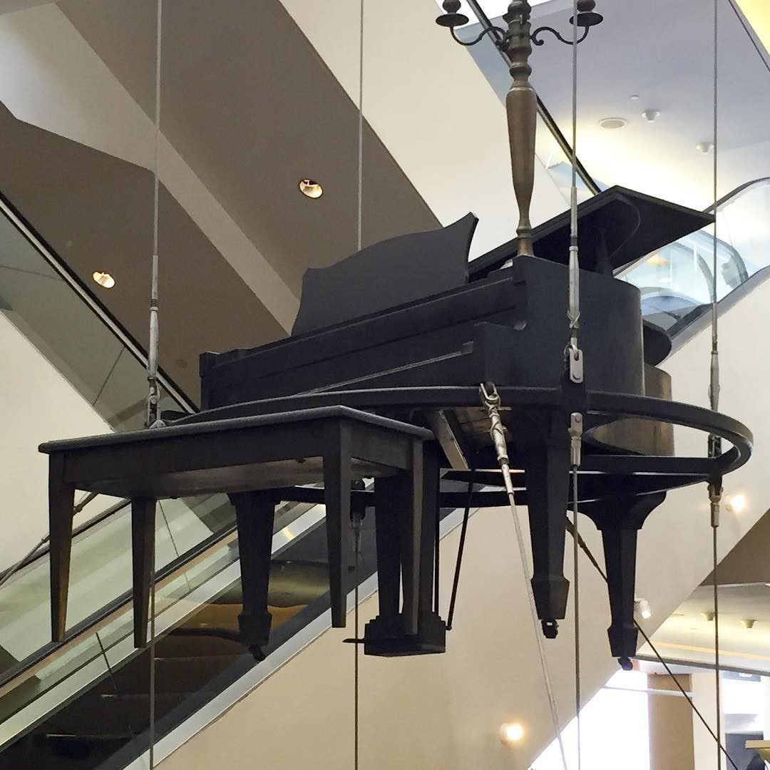 Flying Piano.