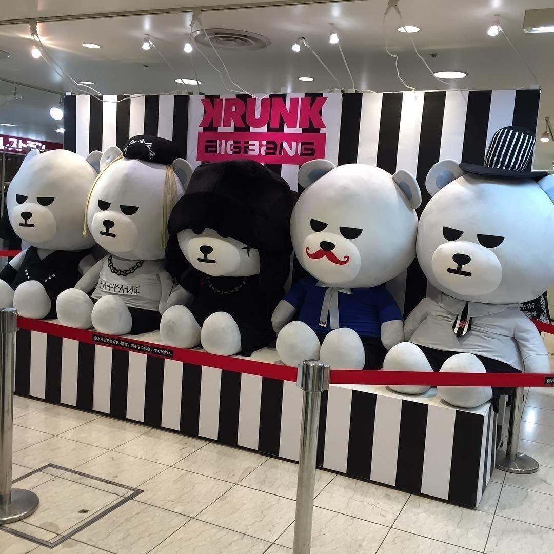 I want 😱… I think these are about my height (life-size). #krunk