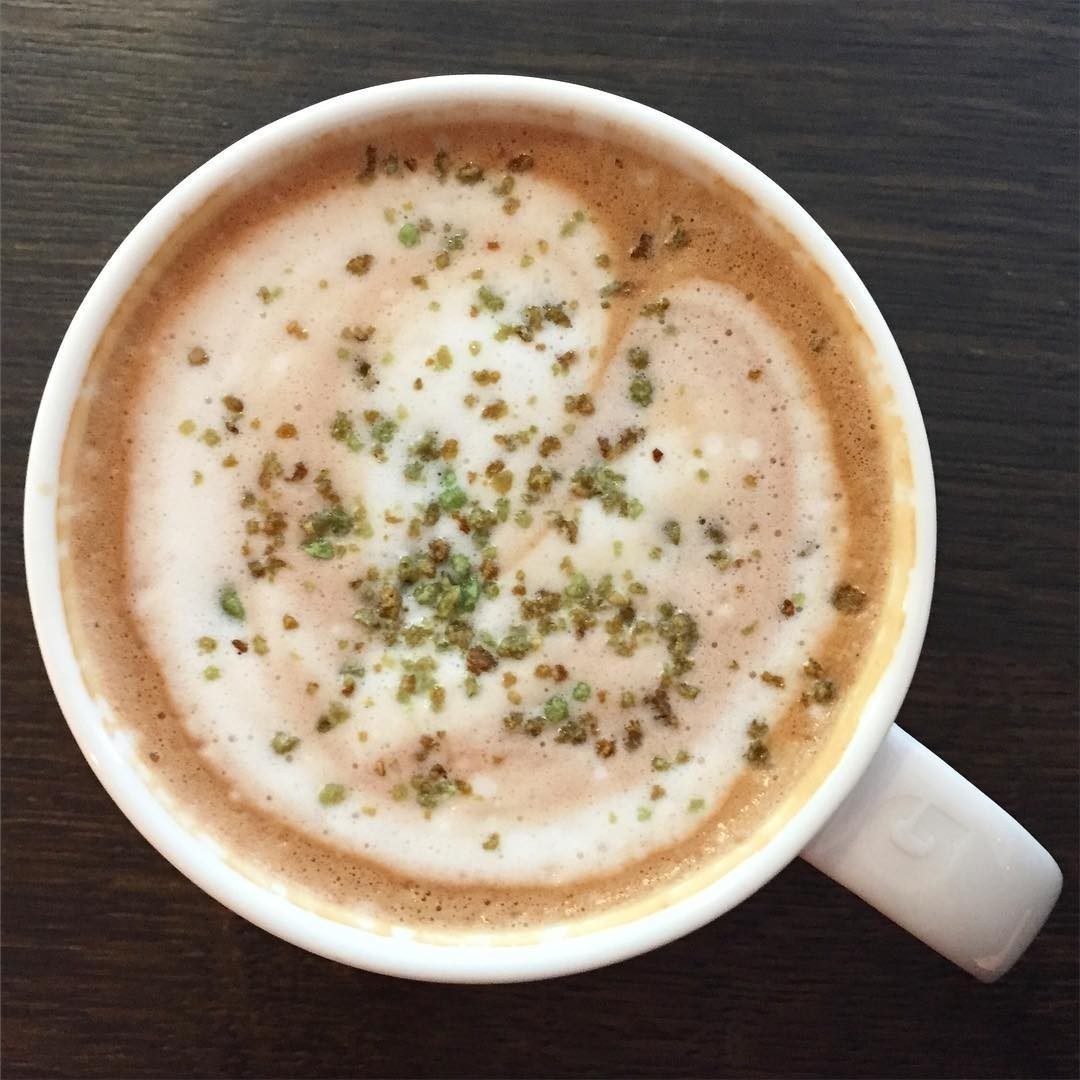 Pistacchio & Rose Mocha #attheairport