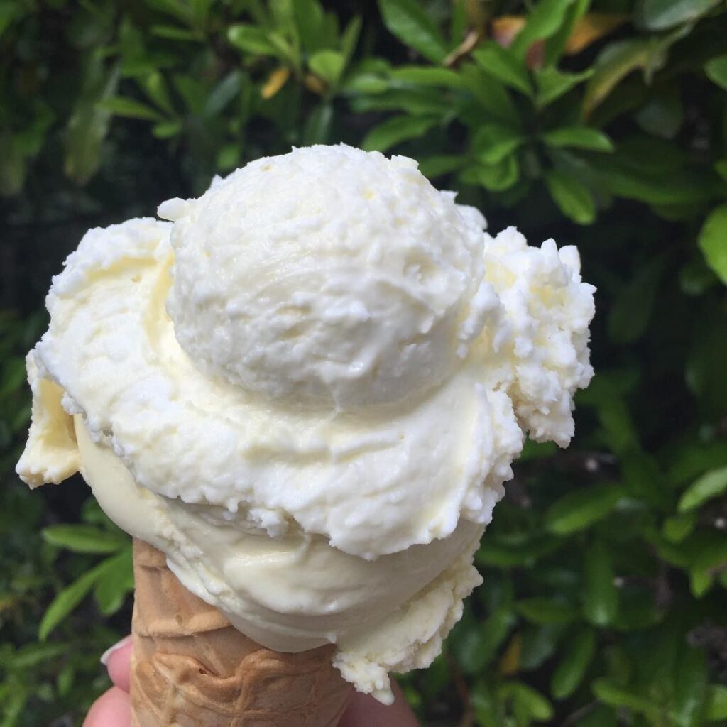 Coconut and Pistacchio Ice Cream #yummy