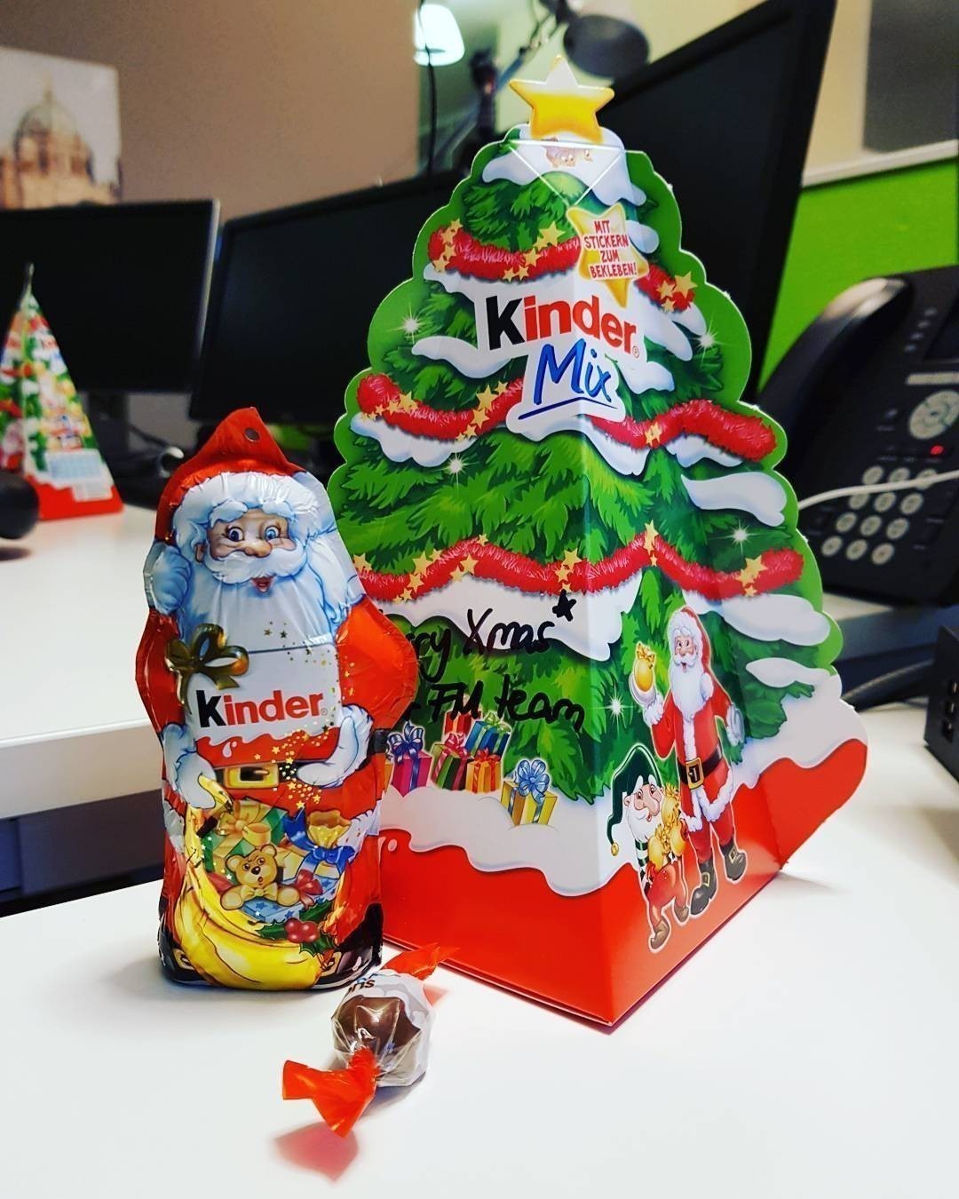 Happy #Nikolaus 🎄- thank you work. The day is safe: I have chocolate 🍫