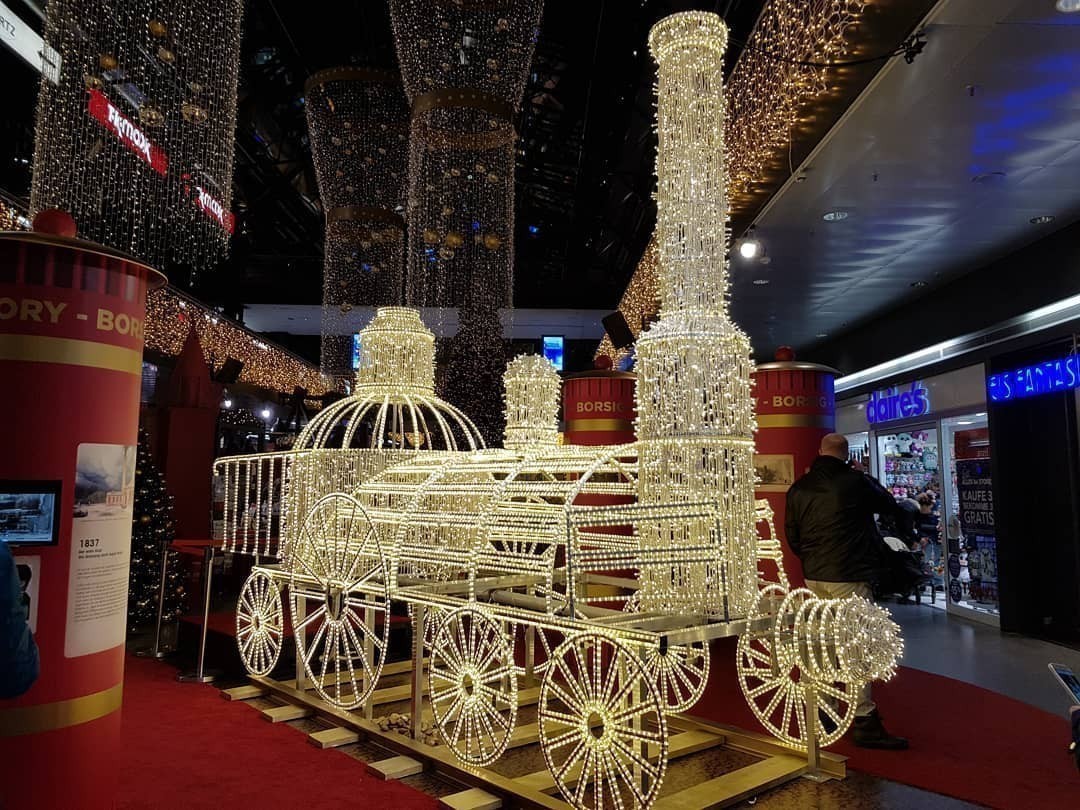 This #Christmas train even came with appropriate sound and smoke out of its chimney 🚉 👍😎
