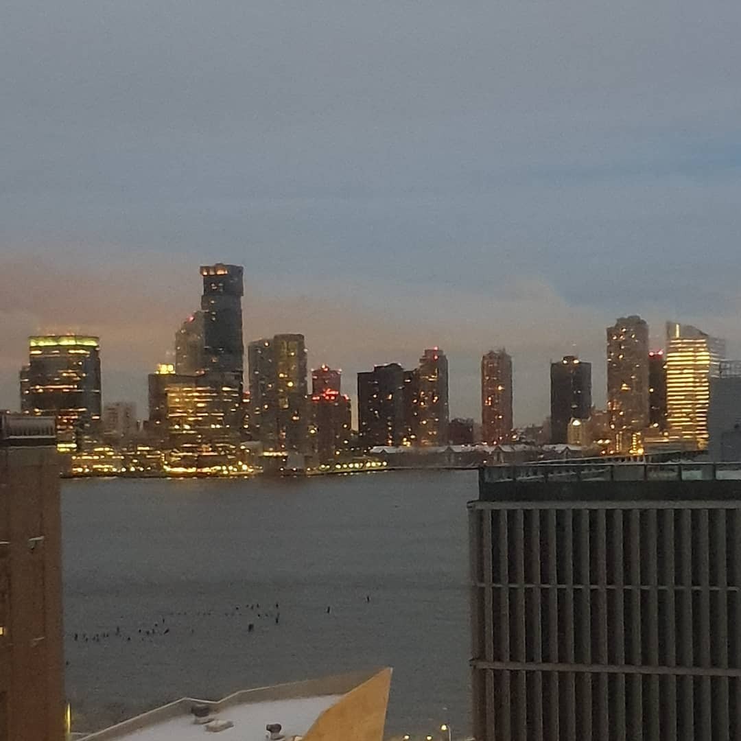 Good morning ☀ from New York 👋 where I experienced my first snow 🌨 for this season. Updates will be slow as work is taking over.