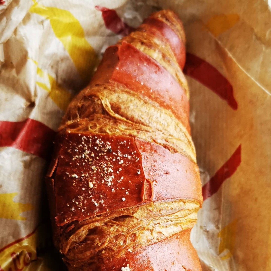 Raspberry Croissant. I didn’t even know these exist. It was yummy 😋.