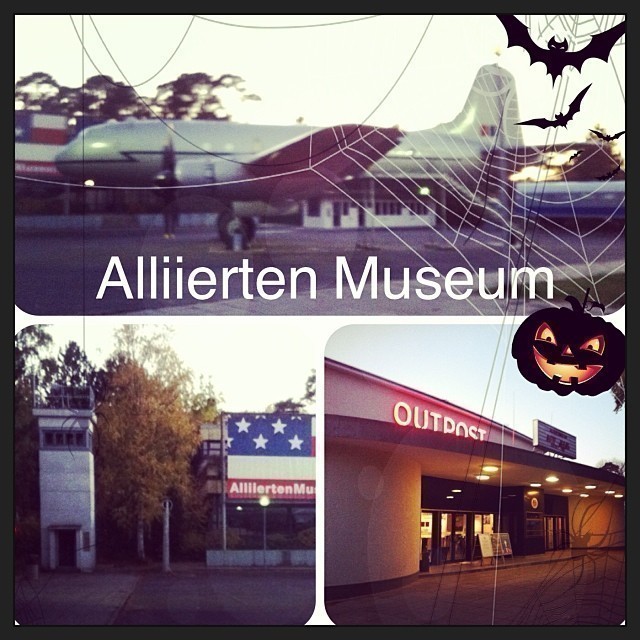 Alliierten Museum mit Halloween Effekt. #justplaying