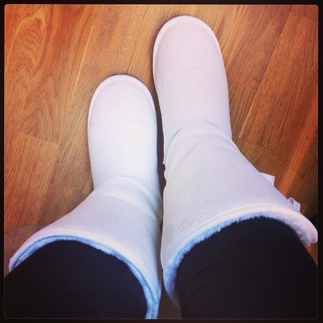 At least I finally get to wear my white boots :) #winterinberlin