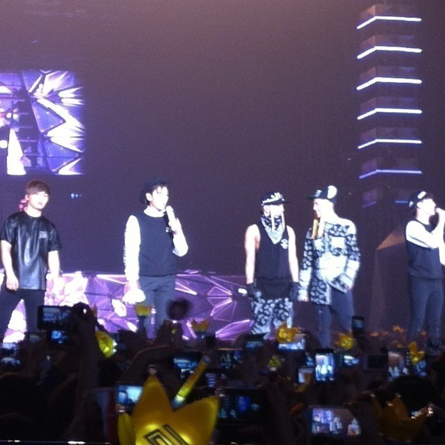 Big Bang concert Seoul today 3:15 hours, encore to the encore to the encore :) #bigbang