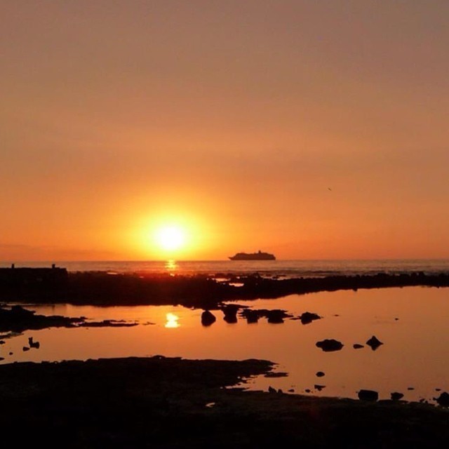 Hawaii is the place to see beautiful sunsets… #travel