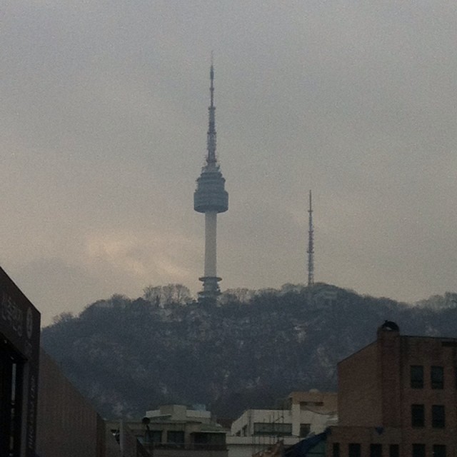 On my way to Seoul tower. This pic was Friday today it’s all sunny. Currently waiting for the cable car. #seoul