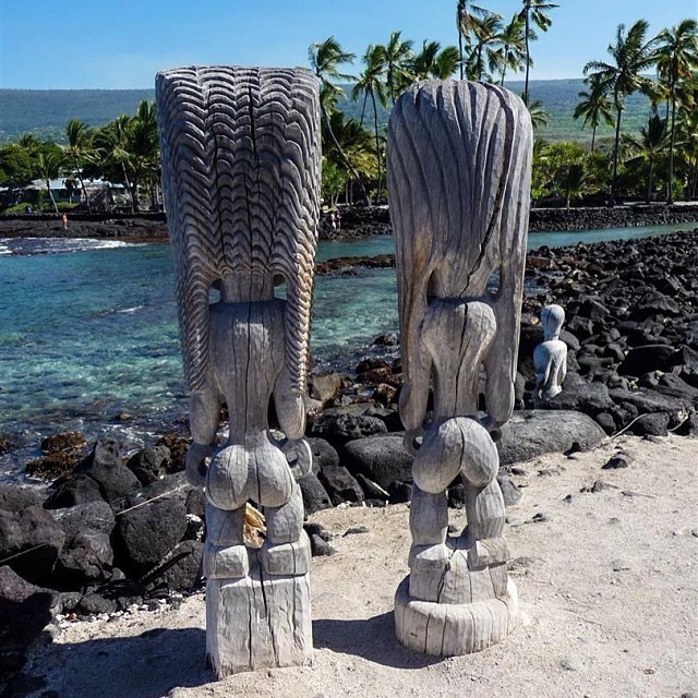 Wooden bums … 😉 #hawaii