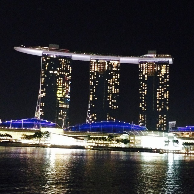 Wow amazing architecture: Marina Sands Hotel #singapore