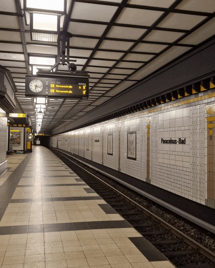 #Berlin #subway stations: Paracelsus-Bad
#weilwirdichlieben