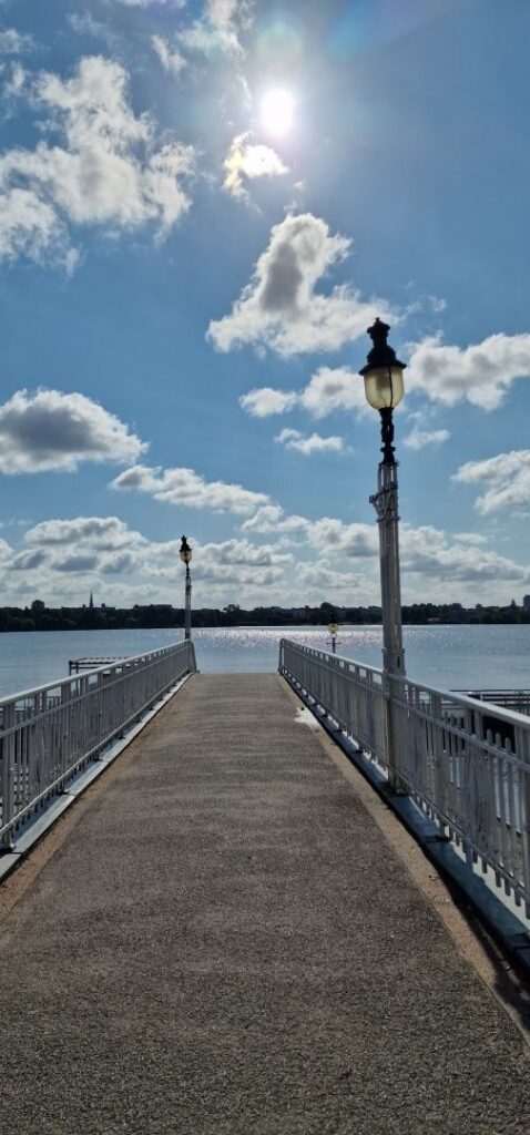 Along the #Aussenalster in #Hamburg