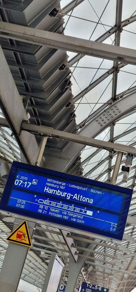 #travelday… On the way to #Hamburg