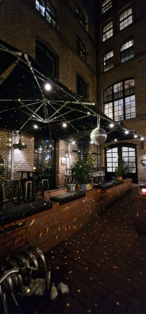Funky #Berlin bar: Pawn Dot Com Bar 🍸