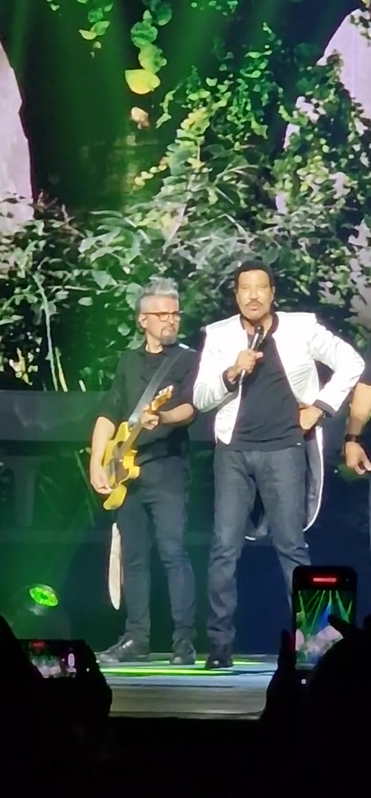 [Video] Lionel Richie in concert in Berlin