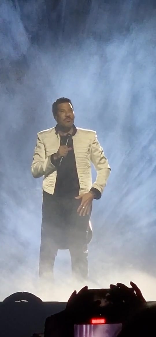 [Video] Lionel Richie in concert in Berlin