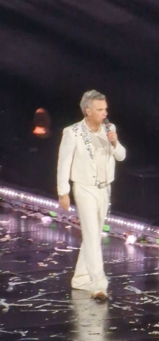 [Video] Robbie Williams in Berlin