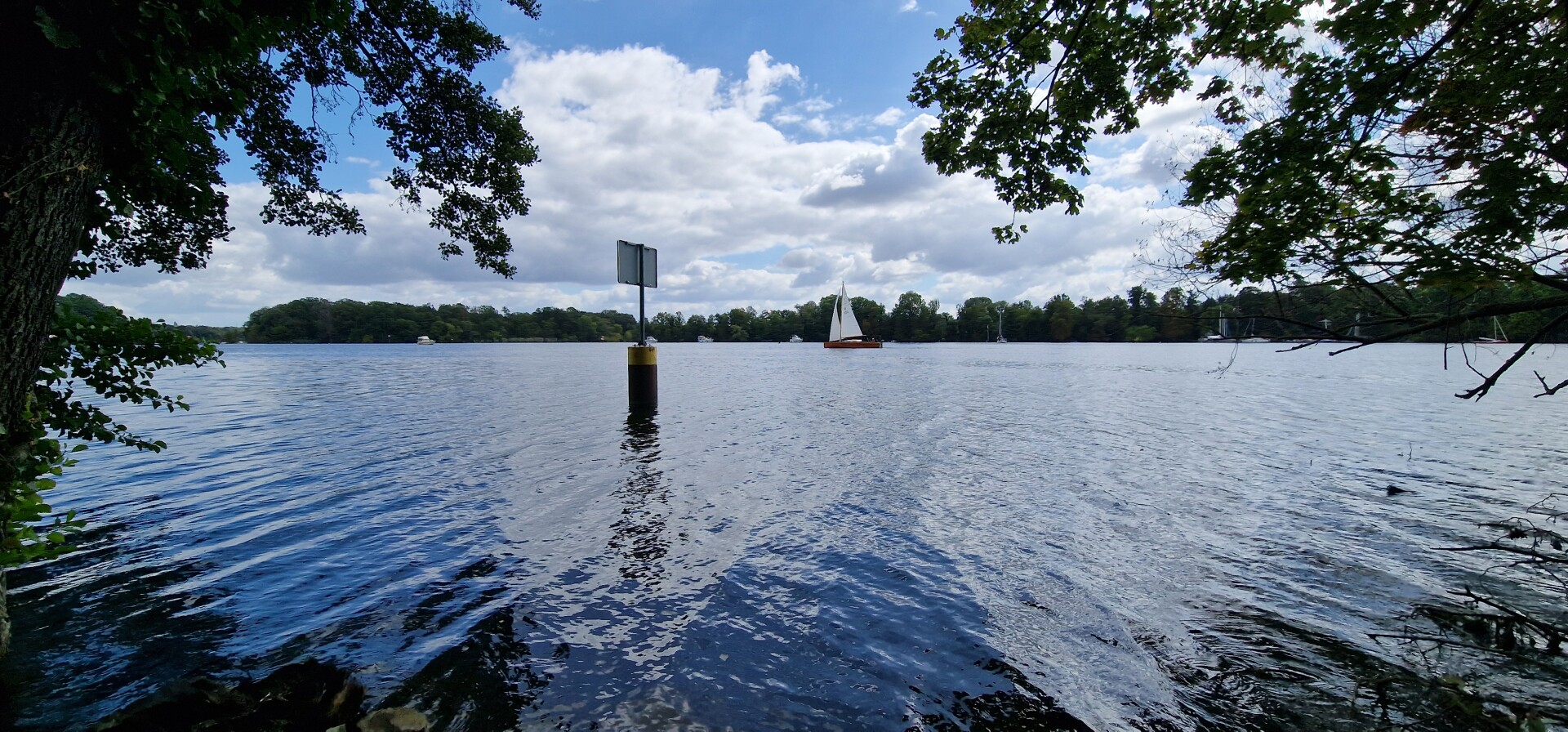 Throughout August I have been visiting nearby spots at Lake Tegel and River Havel … here are some random impressions 💕